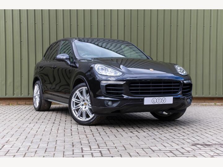 Porsche Cayenne 3.0 TD V6 Platinum Edition TiptronicS 4WD Euro 6 (s/s) 5dr Porsche Cayenne 3.0 TD V6 Platinum Edition TiptronicS 4WD Euro 6 (s/s) 5dr