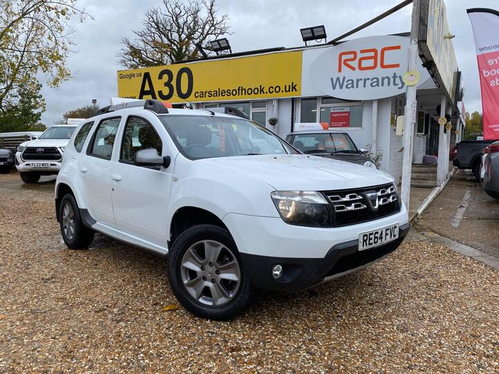 Dacia Duster 1.5 DCi Laureate 4WD Euro 5 5dr Dacia Duster 1.5 DCi Laureate 4WD Euro 5 5dr
