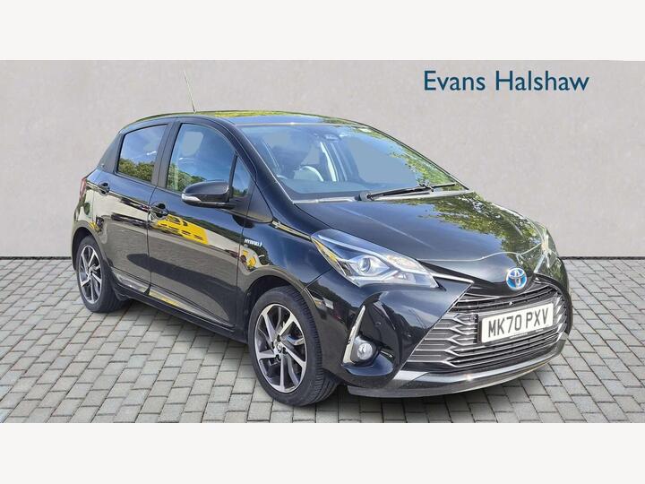 Toyota YARIS HATCHBACK 1.5 VVT-h Y20 Bi-tone E-CVT Euro 6 (s/s) 5dr