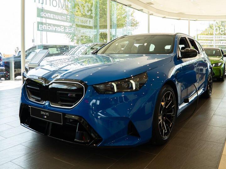 BMW M5 4.4 22.1kWh Touring Steptronic XDrive Euro 6 (s/s) 5dr