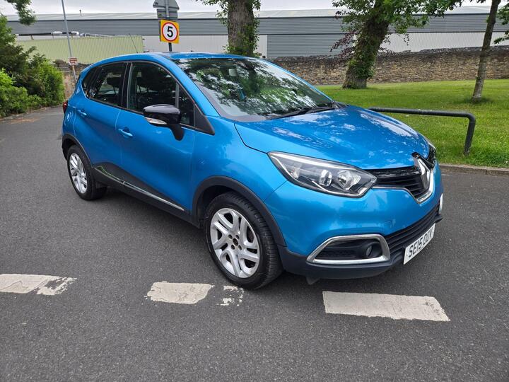 Renault Captur 1.5 DCi ENERGY Dynamique MediaNav Euro 5 (s/s) 5dr Renault Captur 1.5 DCi ENERGY Dynamique MediaNav Euro 5 (s/s) 5dr