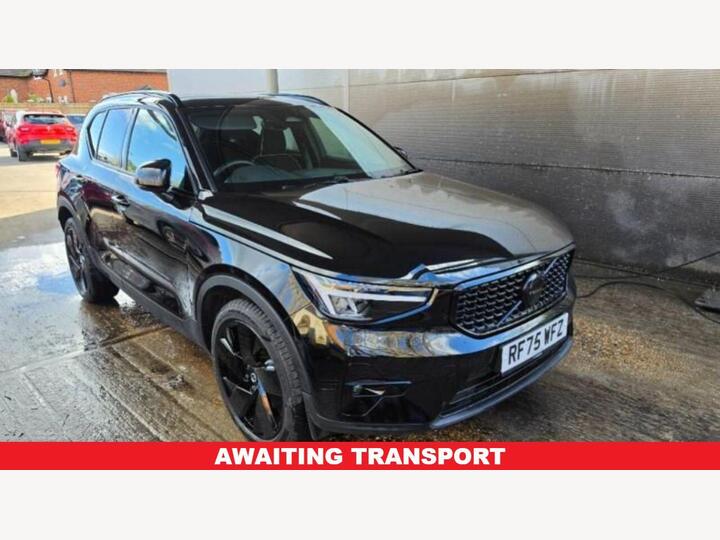 Volvo XC40 2.0 B4 MHEV Plus Black Edition DCT Auto Euro 6 (s/s) 5dr