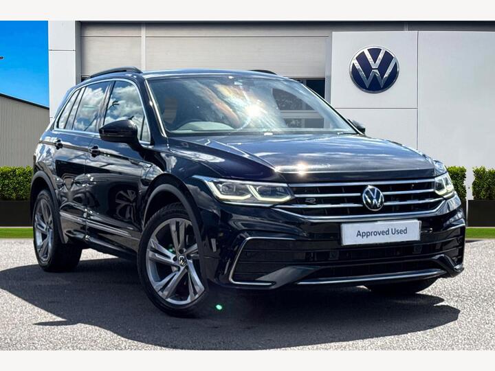 Volkswagen Tiguan 1.5 TSI R-Line Edition DSG Euro 6 (s/s) 5dr Volkswagen Tiguan 1.5 TSI R-Line Edition DSG Euro 6 (s/s) 5dr