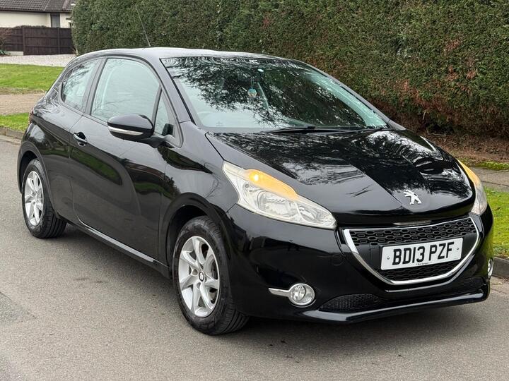 Peugeot 208 1.2 VTi Active Euro 5 3dr Peugeot 208 1.2 VTi Active Euro 5 3dr