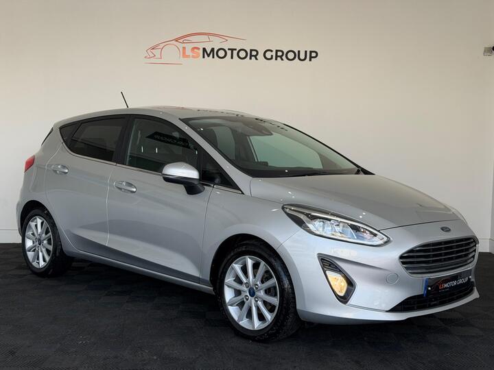 Ford Fiesta 1.0T EcoBoost Titanium Euro 6 (s/s) 5dr