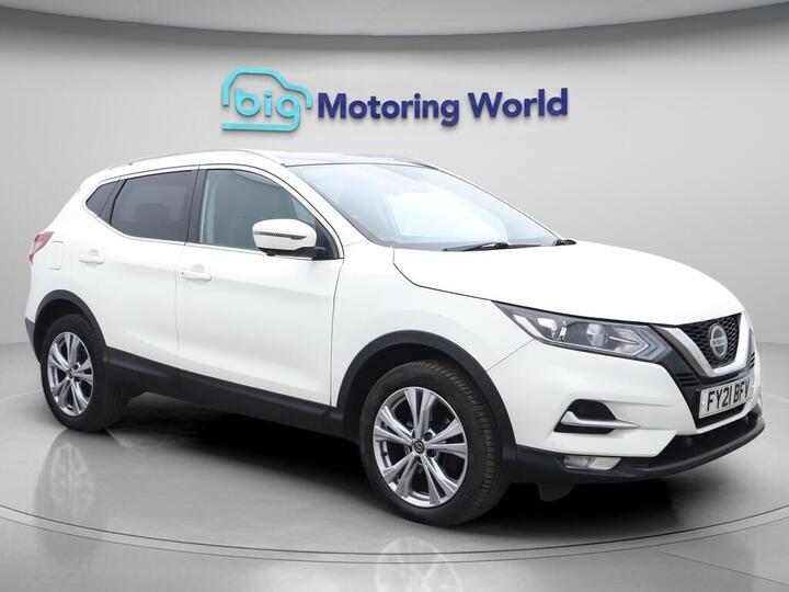 Nissan Qashqai 1.3 DIG-T N-Connecta Euro 6 (s/s) 5dr