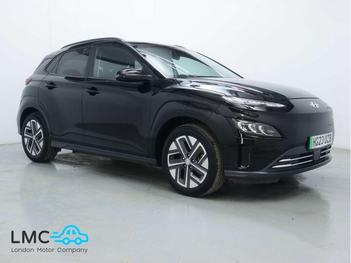 Hyundai KONA 39kWh Premium Auto 5dr (10.5kW Charger) Hyundai KONA 39kWh Premium Auto 5dr (10.5kW Charger)