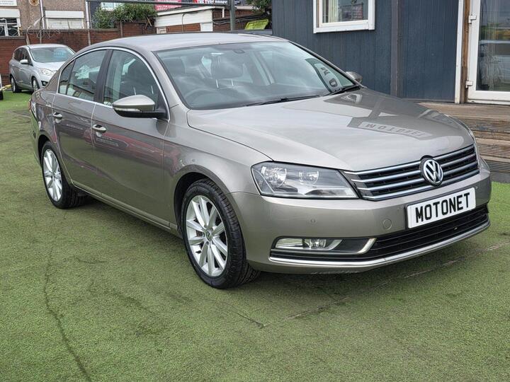 Volkswagen PASSAT 2.0 TDI BlueMotion Tech Executive Euro 5 (s/s) 4dr