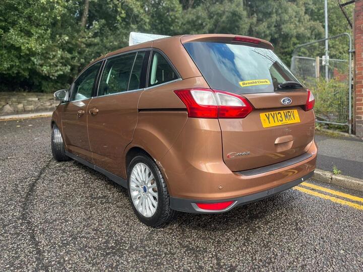 Ford Grand C-Max 1.6 TDCi Titanium Euro 5 5dr Ford Grand C-Max 1.6 TDCi Titanium Euro 5 5dr
