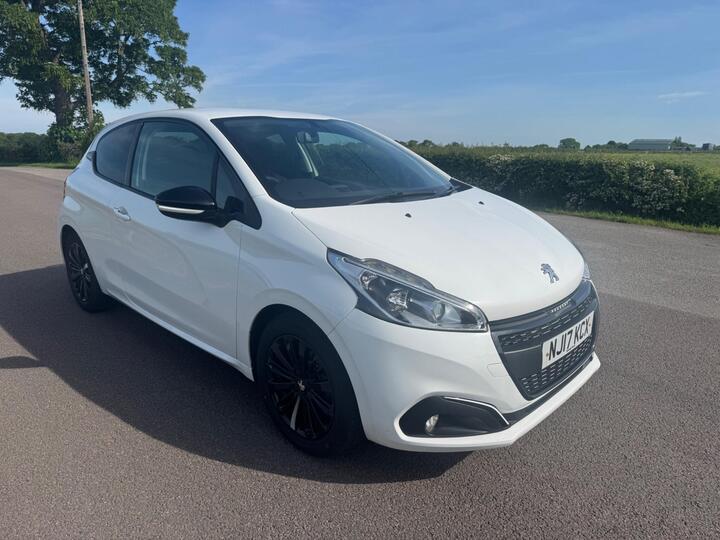 Peugeot 208 1.2 PureTech Black Edition Euro 6 3dr