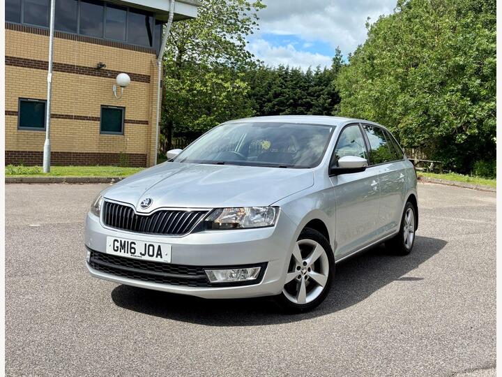 Skoda Rapid Spaceback 1.6 TDI SE Tech Euro 6 (s/s) 5dr Skoda Rapid Spaceback 1.6 TDI SE Tech Euro 6 (s/s) 5dr