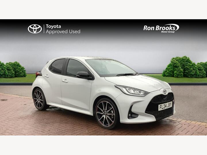 Toyota Yaris 1.5 VVT-h GR SPORT E-CVT Euro 6 (s/s) 5dr
