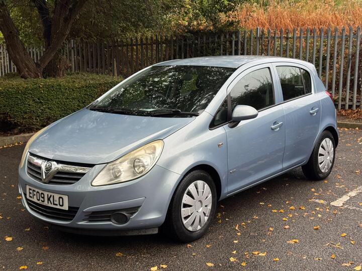 Vauxhall Corsa 1.4i 16v Club 5dr