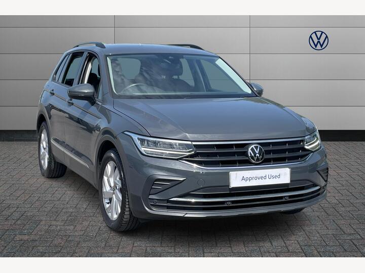 Volkswagen Tiguan 1.5 TSI Life Euro 6 (s/s) 5dr