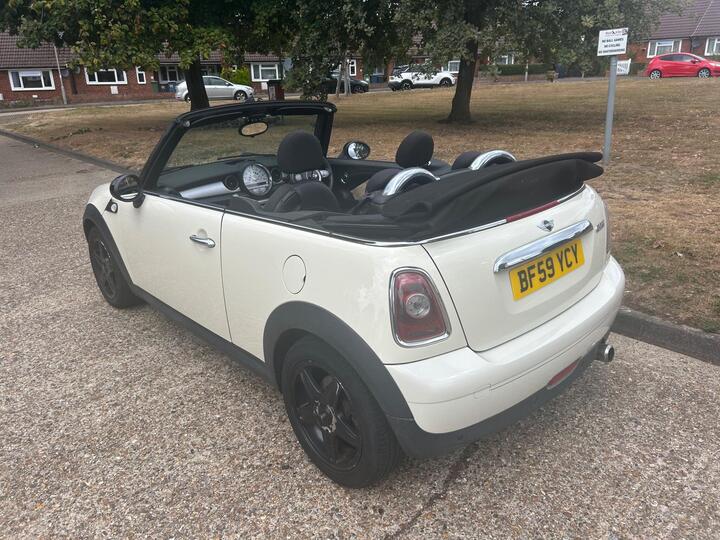 MINI Convertible 1.6 Cooper Euro 4 2dr