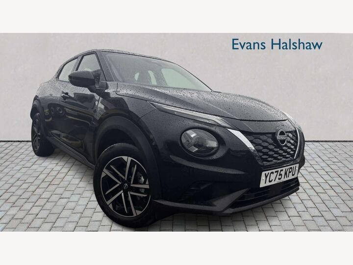 Nissan JUKE HATCHBACK 1.6 N-Connecta Auto Euro 6 5dr Nissan JUKE HATCHBACK 1.6 N-Connecta Auto Euro 6 5dr