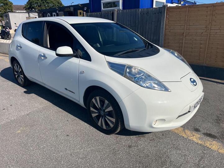 Nissan Leaf 24kWh Tekna Auto 5dr