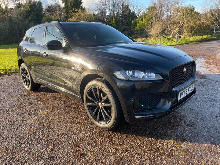 Jaguar F-PACE 2.0 D180 Chequered Flag Auto AWD Euro 6 (s/s) 5dr