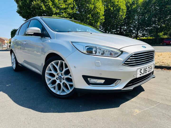 Ford Focus 1.0T EcoBoost Titanium X Euro 6 (s/s) 5dr
