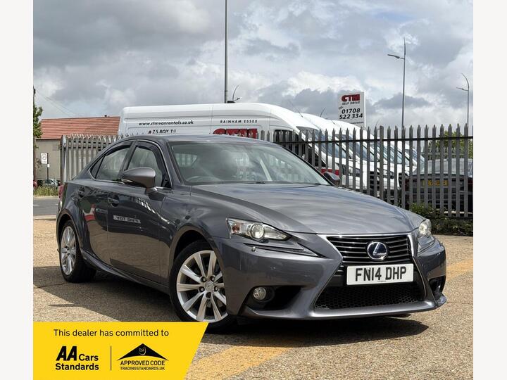 Lexus IS 2.5 300h Luxury E-CVT Euro 5 (s/s) 4dr