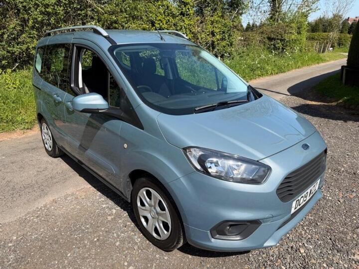 Ford Tourneo-courier 1.0 EcoBoost Zetec Euro 6 5dr