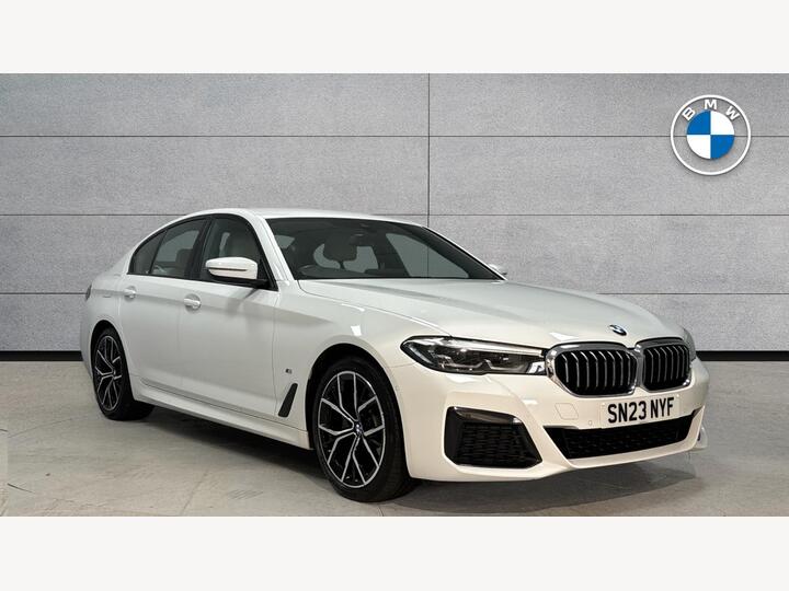 BMW 5 Series 2.0 520d MHT M Sport Steptronic Euro 6 (s/s) 4dr BMW 5 Series 2.0 520d MHT M Sport Steptronic Euro 6 (s/s) 4dr