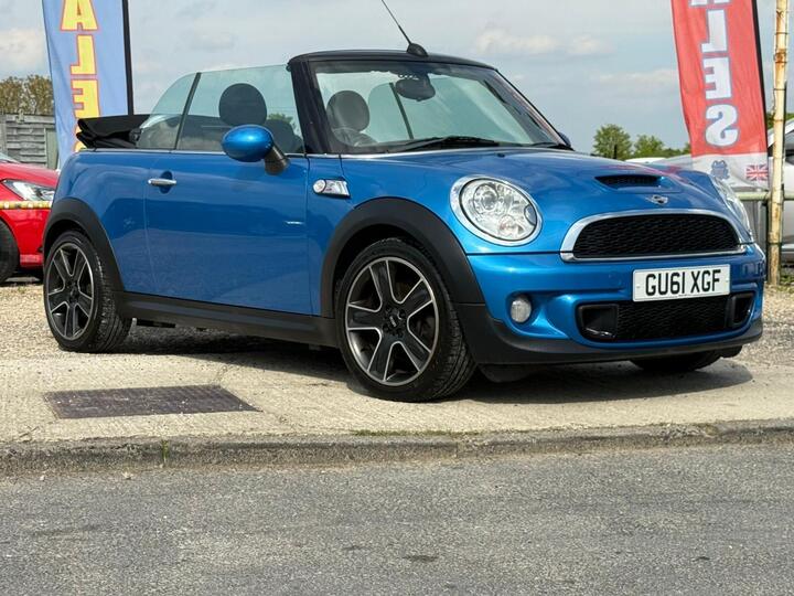 MINI Convertible 1.6 Cooper S Euro 5 (s/s) 2dr