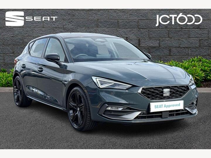 SEAT Leon 1.5 ETSI MHEV FR Black Edition DSG Euro 6 (s/s) 5dr