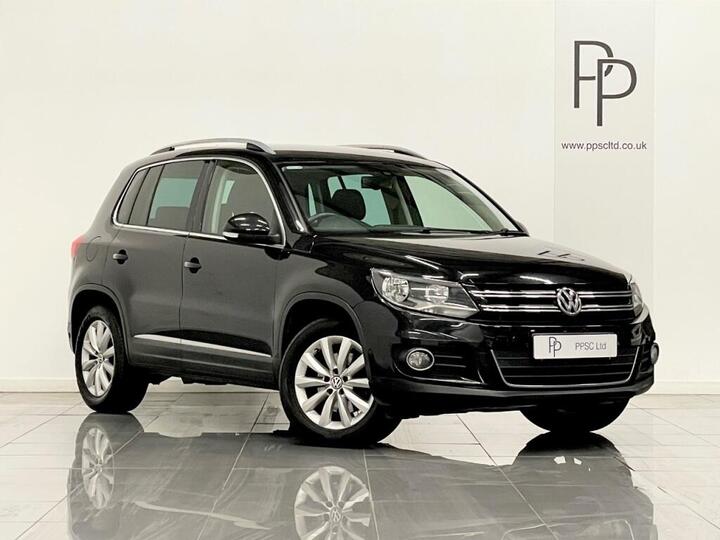 Volkswagen Tiguan 2.0 TDI BlueMotion Tech Match 2WD Euro 5 (s/s) 5dr Volkswagen Tiguan 2.0 TDI BlueMotion Tech Match 2WD Euro 5 (s/s) 5dr