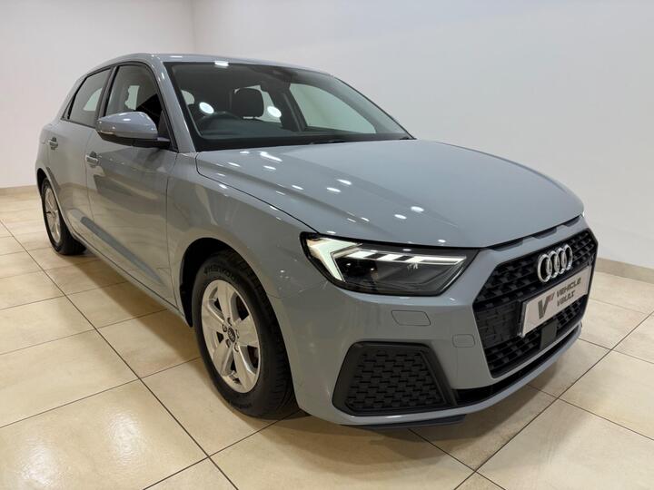 Audi A1 1.0 TFSI 25 Technik Sportback Euro 6 (s/s) 5dr