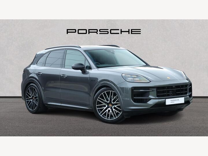 Porsche CAYENNE 3.0 V6 E-Hybrid 25.9kWh Black Edition TiptronicS 4WD Euro 6 (s/s) 5dr