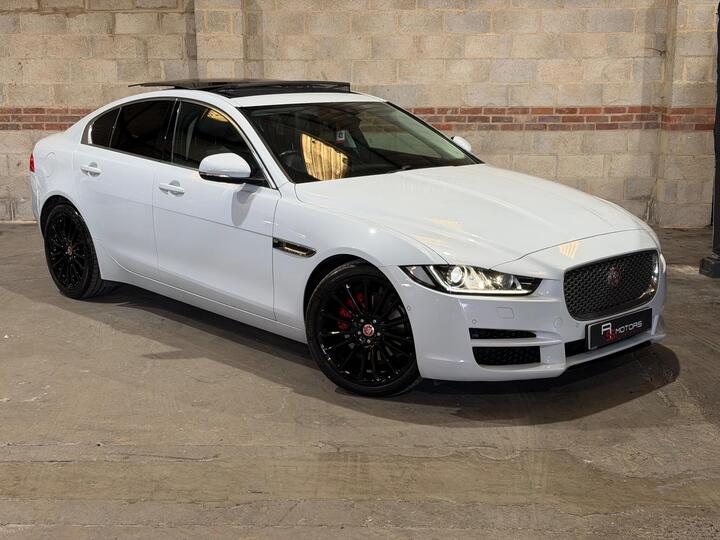 Jaguar XE 2.0d Portfolio Auto Euro 6 (s/s) 4dr