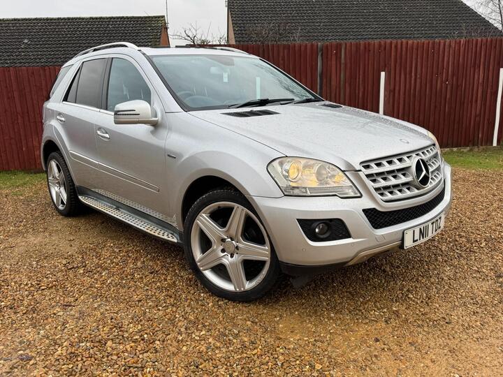 Mercedes-Benz M Class 3.0 ML350 CDI V6 BlueEfficiency Sport G-Tronic 4WD Euro 5 5dr