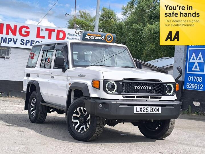 Toyota Land Cruiser 76 AX 2.8D SUV 6dr Diesel Auto 4WD LWB