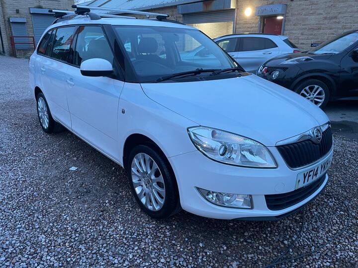 Skoda Fabia 1.2 TSI Elegance Euro 5 5dr Skoda Fabia 1.2 TSI Elegance Euro 5 5dr