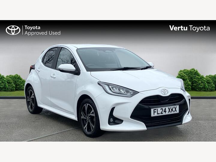 Toyota Yaris 1.5 VVT-h Design E-CVT Euro 6 (s/s) 5dr