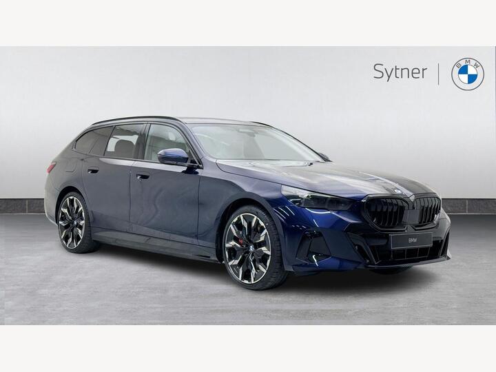 BMW 5 Series Touring 3.0 550e 22.1kWh M Sport Pro Touring Steptronic Euro 6 (s/s) 5dr
