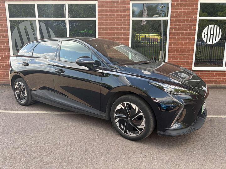 MG 4 64kWh Trophy Long Range Auto 5dr