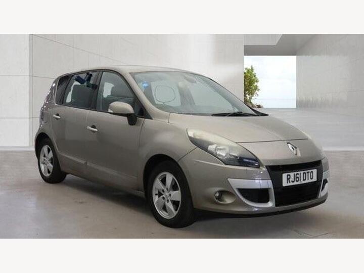 Renault Scenic 1.5 DCi Dynamique TomTom EDC Euro 5 5dr