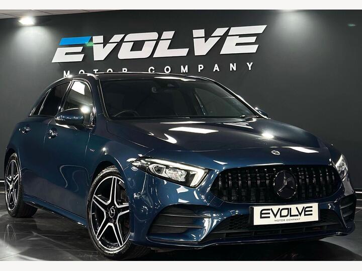 Mercedes-Benz A-CLASS 1.3 A180 AMG Line Edition (Executive) Euro 6 (s/s) 5dr