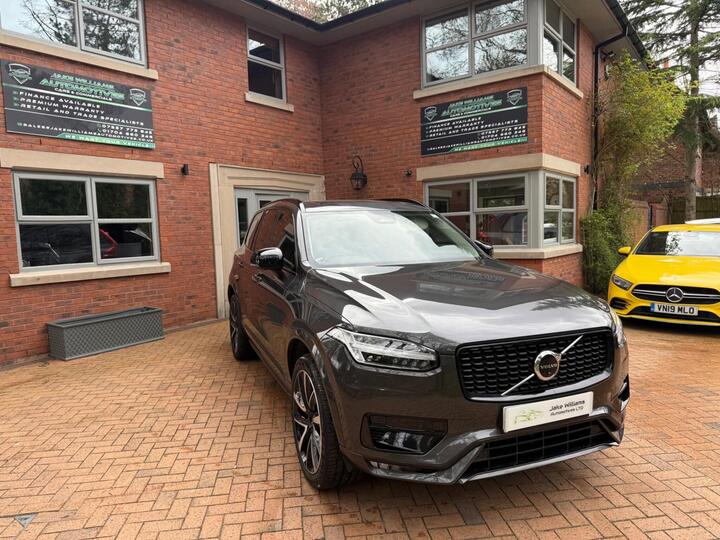 Volvo XC90 2.0 B5 MHEV Plus Auto 4WD Euro 6 (s/s) 5dr