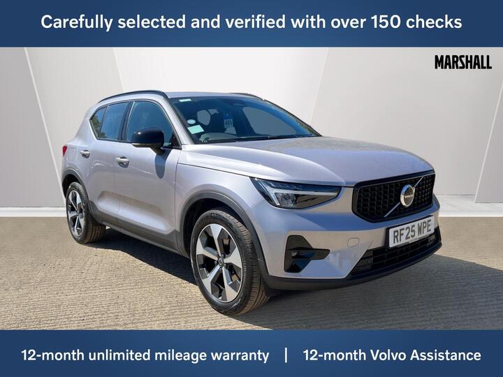 Volvo XC40 2.0 B4 MHEV Plus Dark DCT Auto Euro 6 (s/s) 5dr