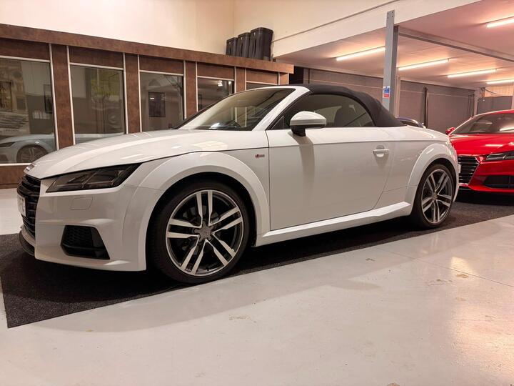 Audi TT 2.0 TDI Ultra S Line Roadster Euro 6 (s/s) 2dr