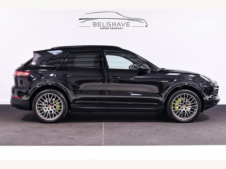 Porsche Cayenne 3.0 V6 E-Hybrid 17.9kWh Platinum Edition TiptronicS 4WD Euro 6 (s/s) 5dr (3.6kW Charger)