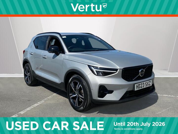 Volvo XC40 2.0 B3 MHEV Plus Dark DCT Auto Euro 6 (s/s) 5dr