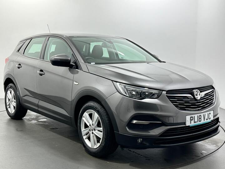 Vauxhall Grandland X 1.2 Turbo SE Auto Euro 6 (s/s) 5dr Vauxhall Grandland X 1.2 Turbo SE Auto Euro 6 (s/s) 5dr