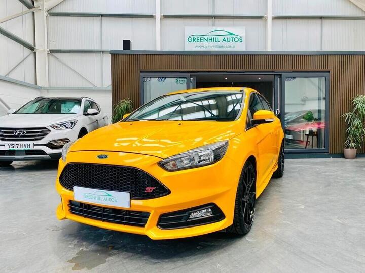 Ford Focus 2.0T EcoBoost ST-2 Euro 6 (s/s) 5dr