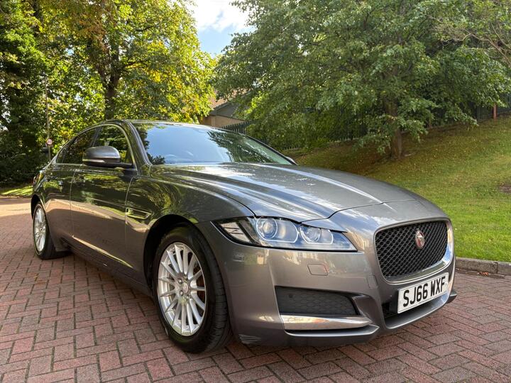 Jaguar XF 2.0d Prestige Auto Euro 6 (s/s) 4dr