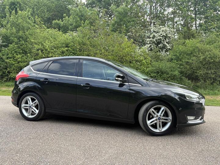 Ford FOCUS 1.0T EcoBoost Titanium Euro 6 (s/s) 5dr