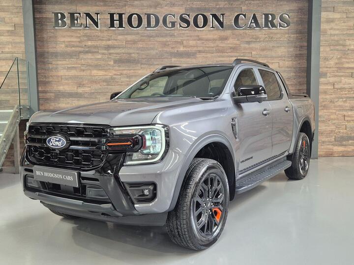 Ford RANGER 3.0 TD V6 ECOBLUE WILDTRAK PICKUP DOUBLE CAB 4DR DIESEL AUTO 4WD EURO 6 (S/S) (240 PS) Carbonized Grey Metallic! New Model